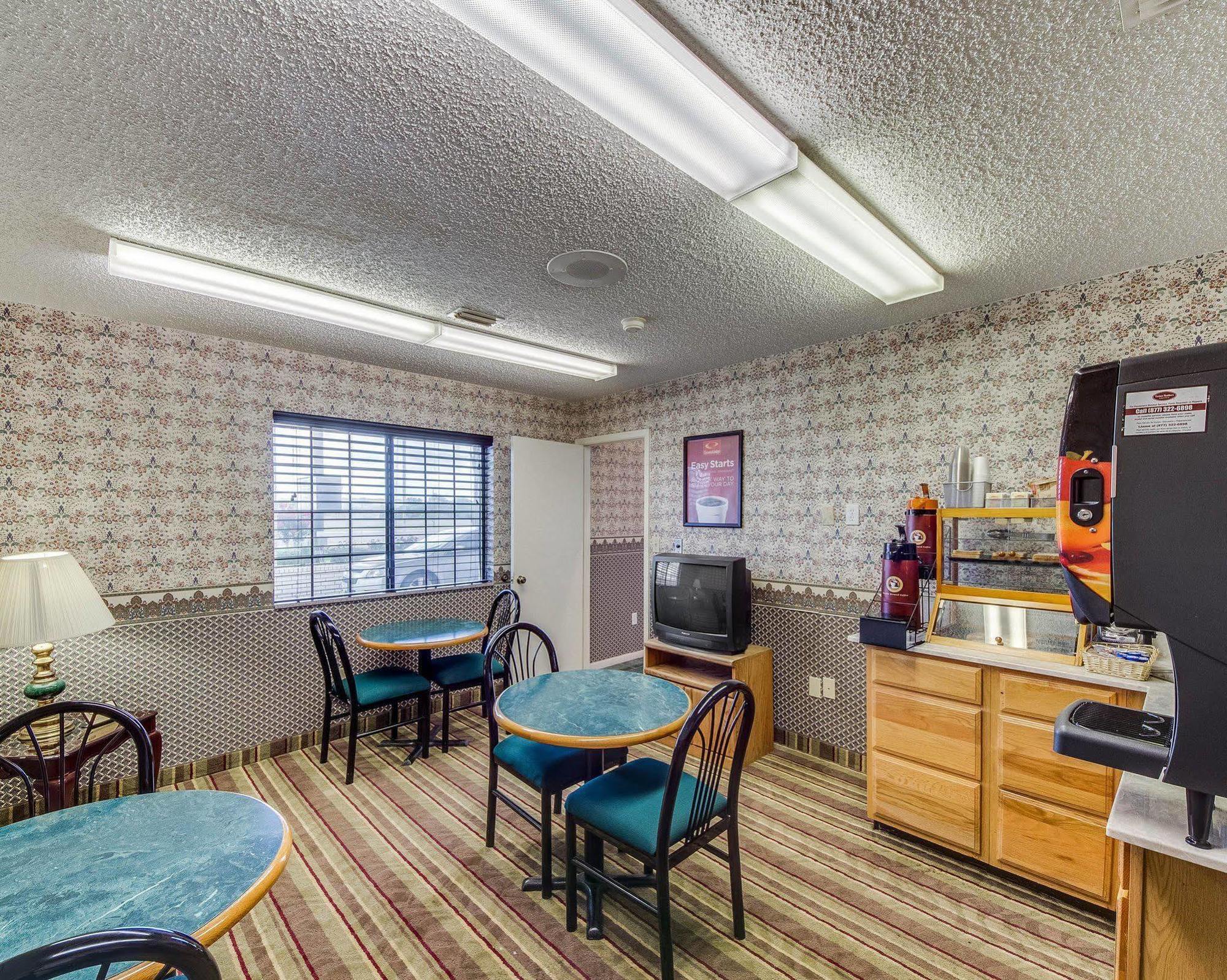 Econo Lodge Falfurrias Hwy 281 Zewnętrze zdjęcie